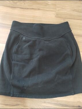 lululemon athletica Black Stretch Athletic Mini Skirt